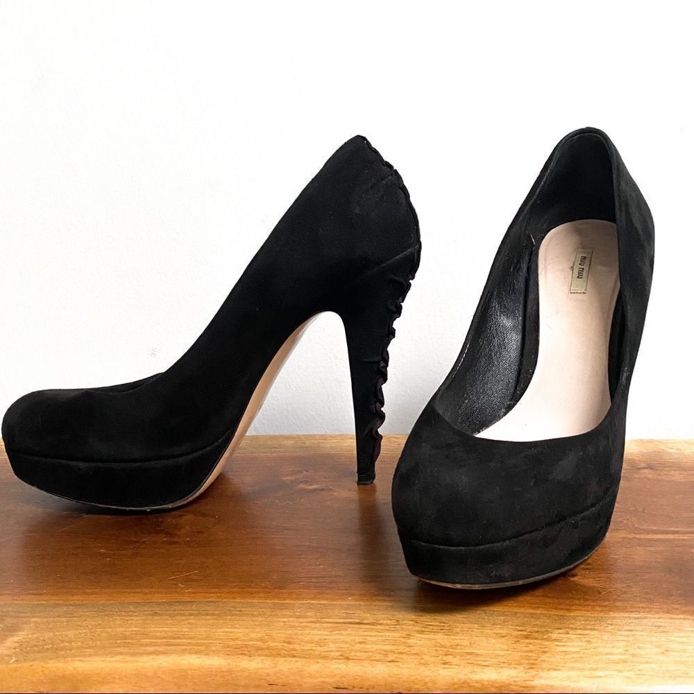 Authentic MIU MIU Black Suede Pumps 39 - Picture 8 of 11